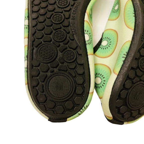 NEW Kids Water Shoes (E31) - Picture 4 of 9